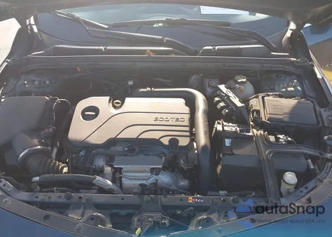 2020 Chevrolet Malibu Fwd Lt из США, поврежденный, VIN 1G1ZD5ST2LF009860